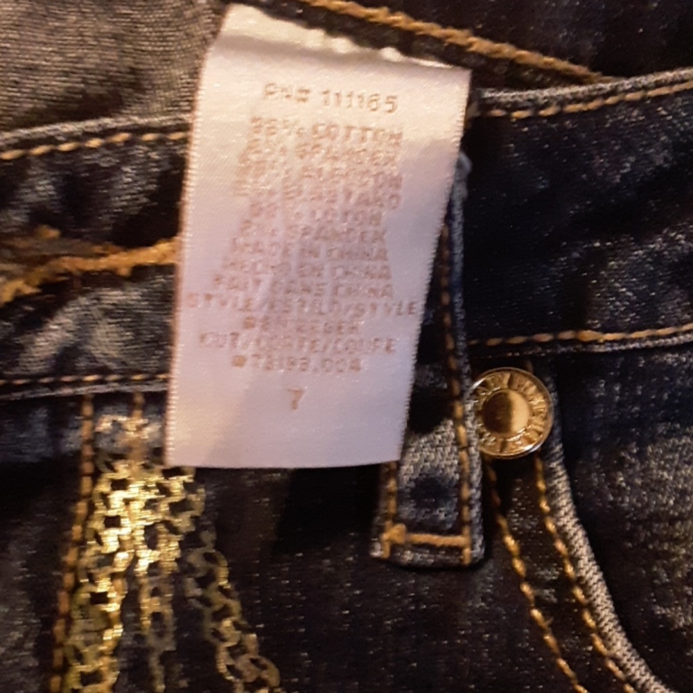 Capris - Picture 4 of 4